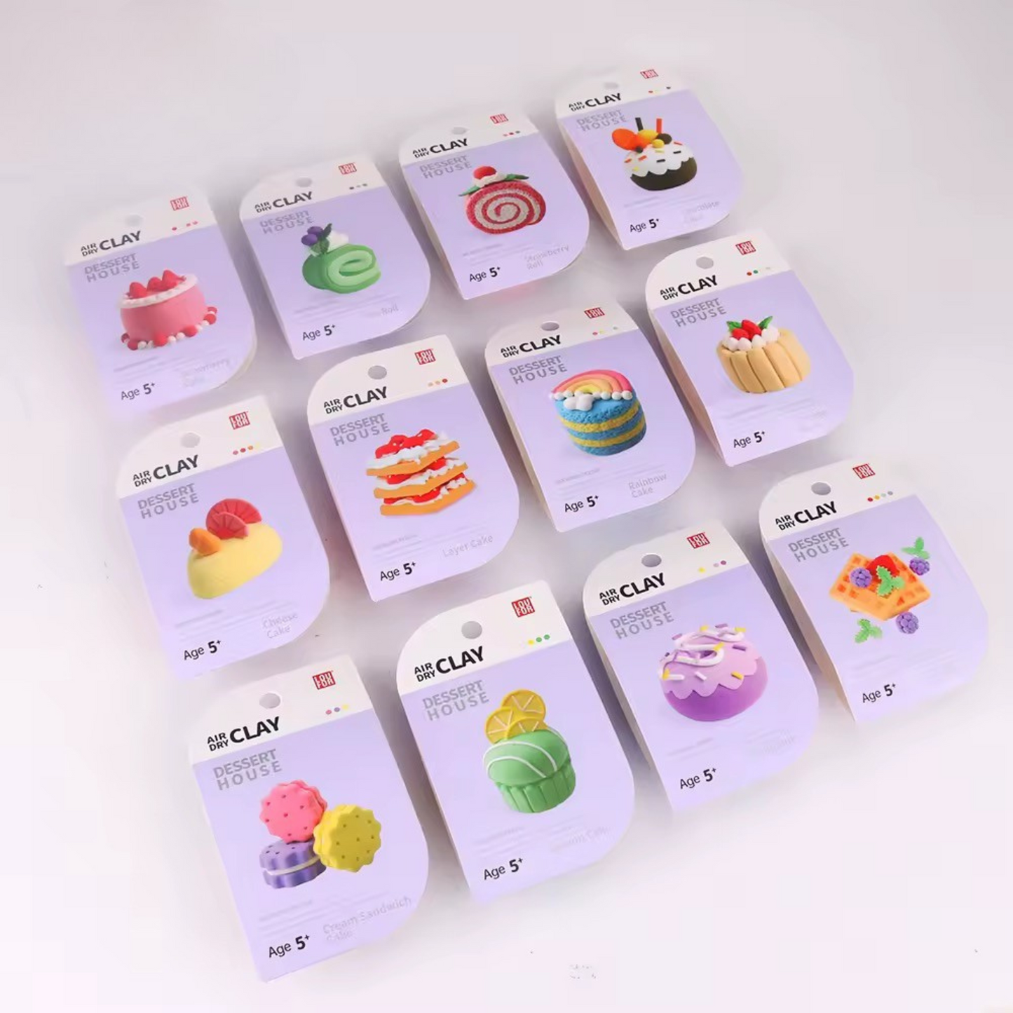 Kreatives Bastelset mit süßen Dessert-Motiven – enthält alle Materialien, um farbenfrohe Kuchen und Cupcakes zu gestalten. Perfektes Geschenk für Kinder und kreative Familienmomente.